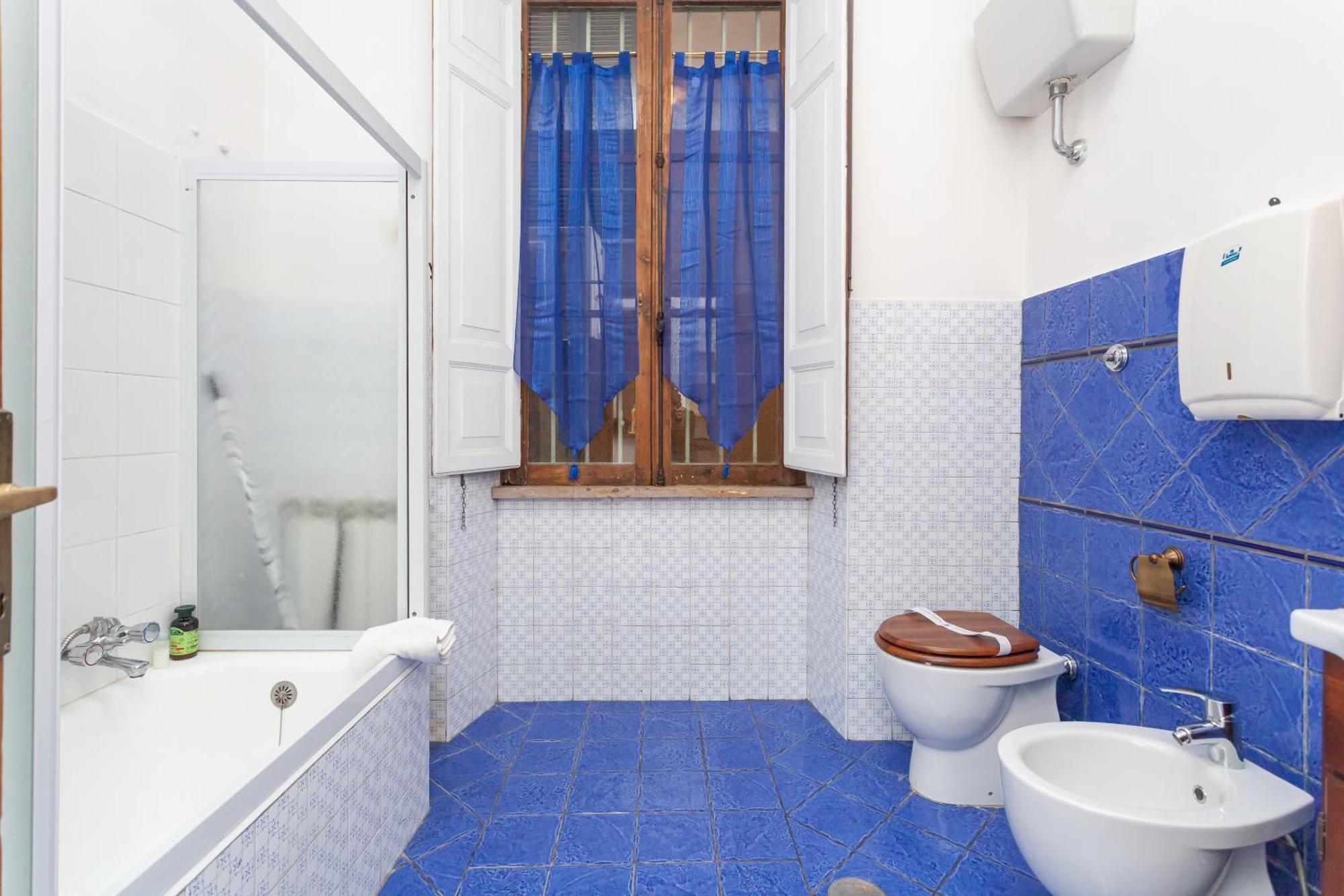 Apartment Palazzo Sant'elena - By Openroma *