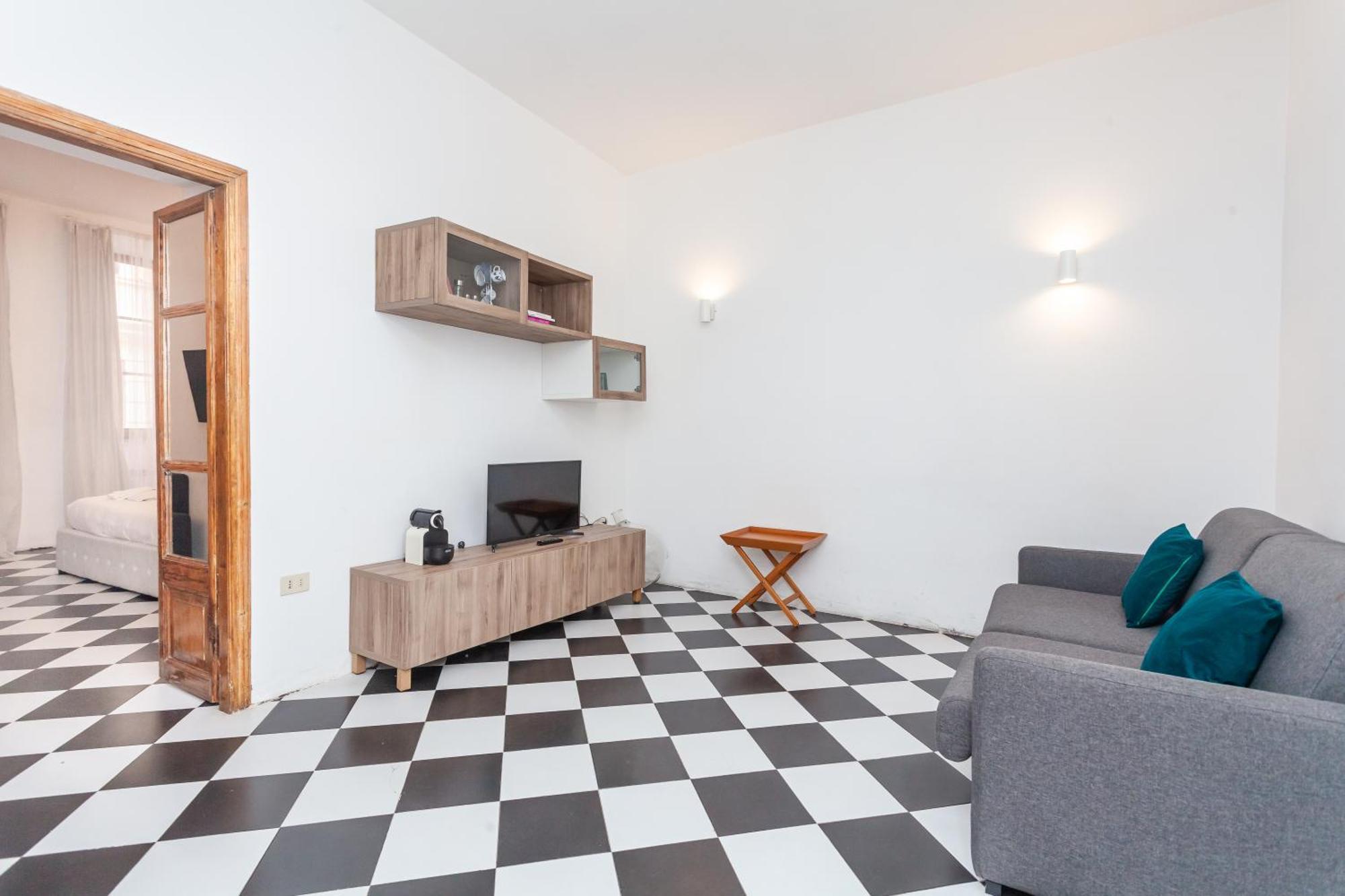 Palazzo Sant'elena - By Openroma *