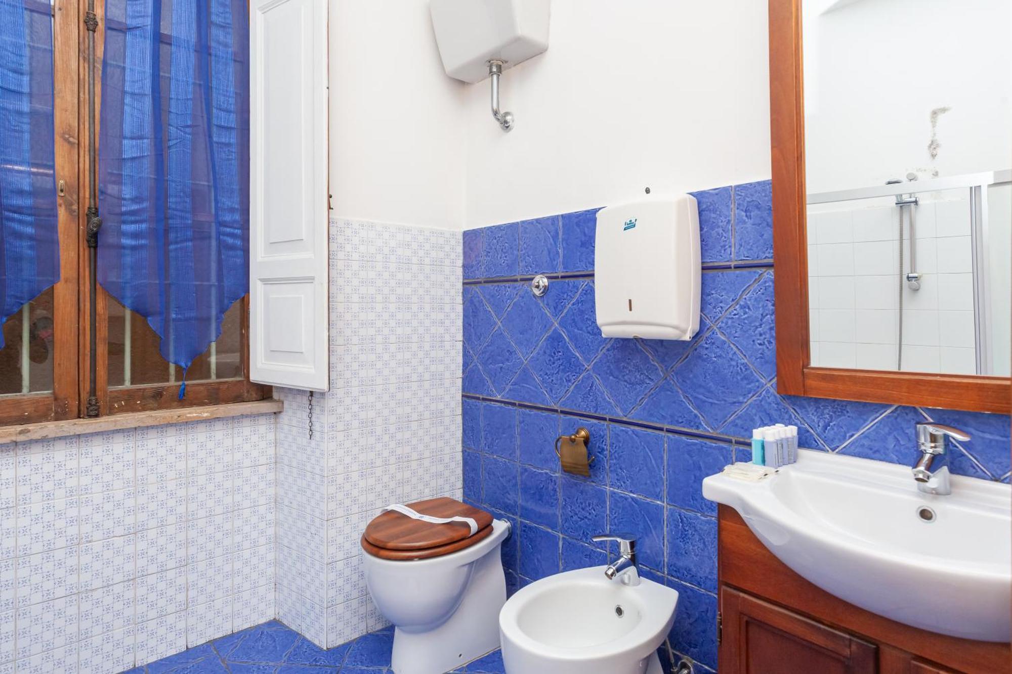 Palazzo Sant'elena - By Openroma Apartment