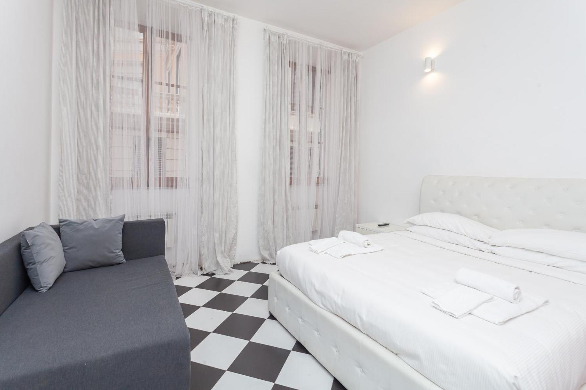 Apartment Palazzo Sant'elena - By Openroma Rom
