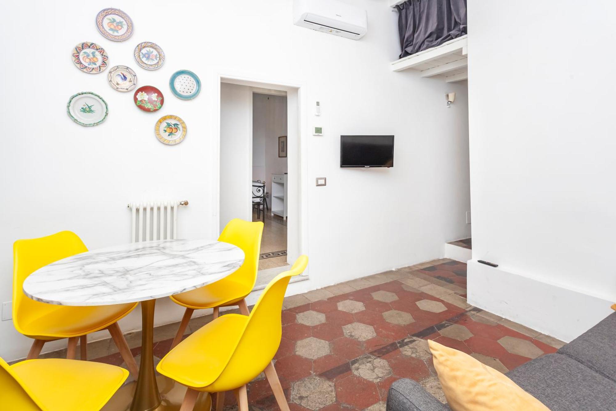 Palazzo Sant'elena - By Openroma Rom