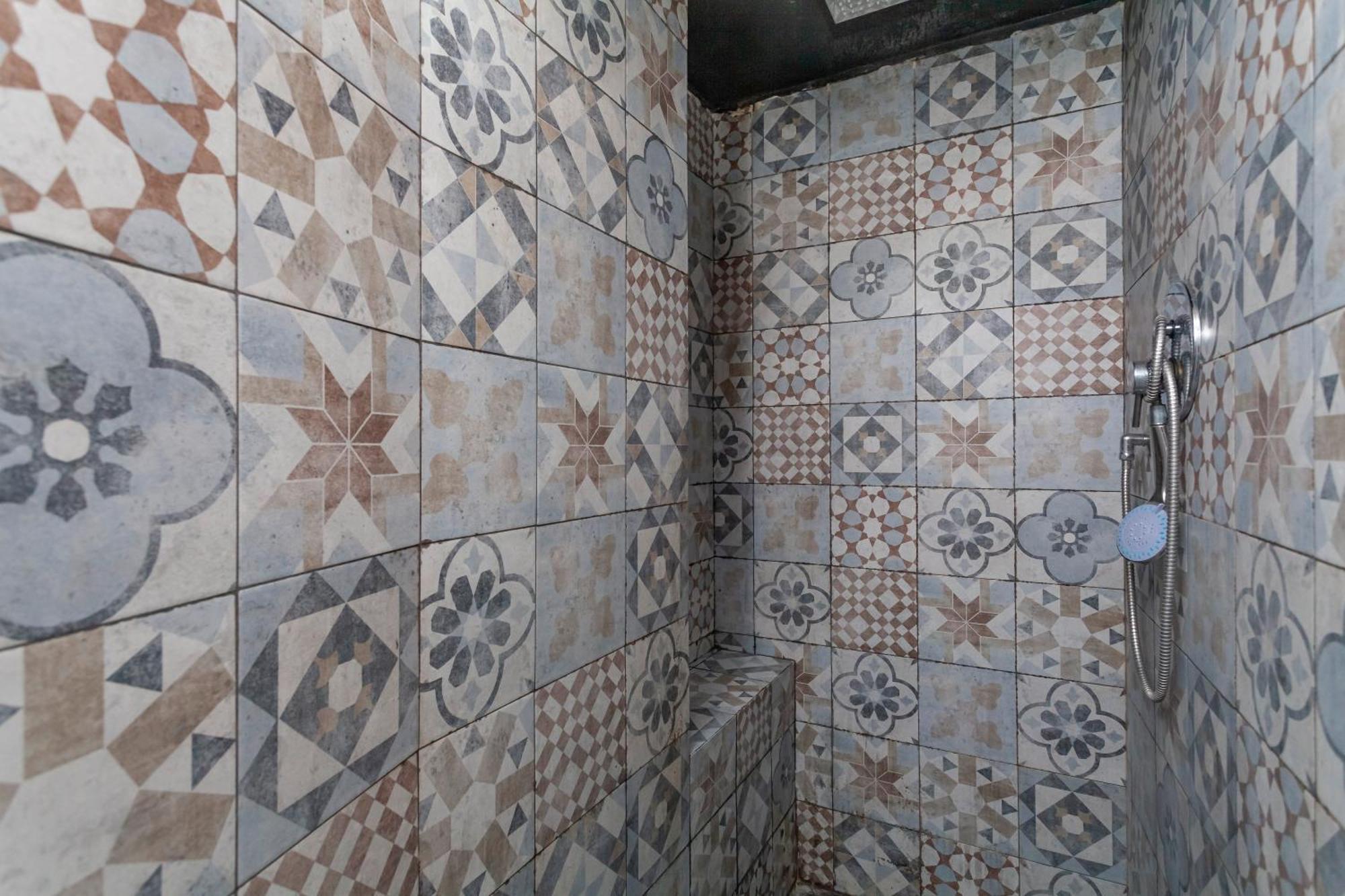 Palazzo Sant'elena - By Openroma Apartment